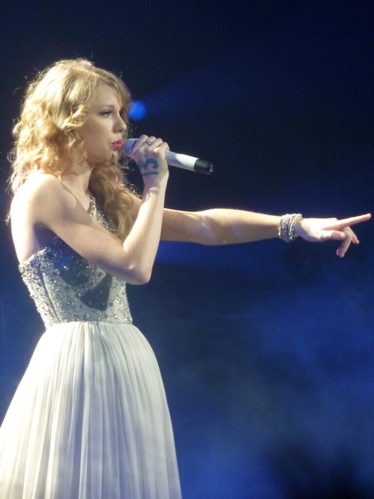 Taylor_Swift
